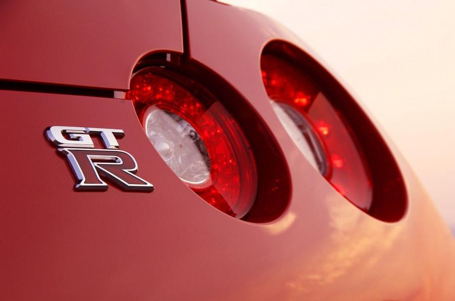  Nissan GT-R 2007 года  (фото 233 из 480)